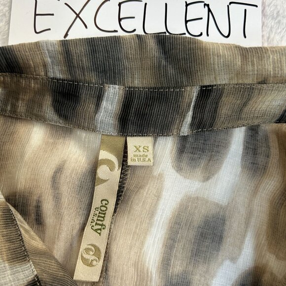 Comfy USA Womens Sheer Button-Up Tunic Top XS Abstract Animal Print Long Sleeve - Picture 3 of 7
